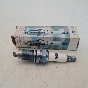 Plug Volkswagen OE 101905618A VW POLO 9N SKODA FABIA I 1.2 1.4 16V - Picture 1 of 2