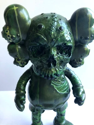 Figura verde falsa original Medicom vinilo Kaws x Pushead Companion solo auténtica Foto 1 de 4