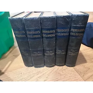 Everybody's Encyclopedia 5 Book Volume Hardcover - Picture 1 of 8