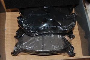 XLBRAKE Ceramic Rear Brake Pads - Ford Explorer 02-05, Mercury Mountaineer 02-05 - Picture 1 of 3