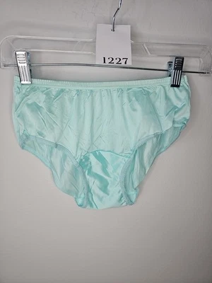 复古 Vanity Fair All 尼龙蓝绿色内裤缎面饰面 4 码 — 第 1/4 张图片