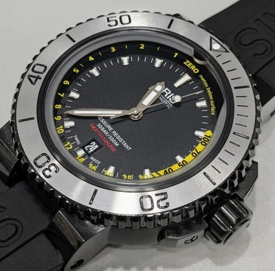 Reloj Hombre Oris Aquis Depth Gauge DLC 46mm Foto 1 de 4
