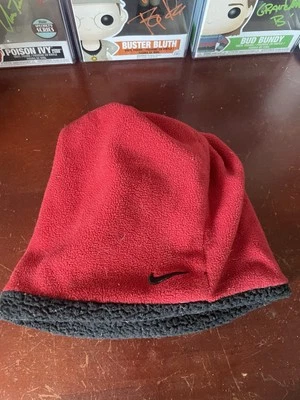 Vintage Y2K Nike Youth Fleece Beanie - Red  — 第 1/2 张图片