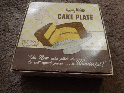 Anchor Hocking Ivory Milk Glass Cake Stand Pedestal Plate Gold Trim MCM Vintage - Image 1 of 4