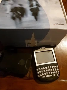 BlackBerry 7230 enterprise Mobile Phone Boxed With some Accessories - Picture 1 of 4