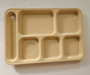 CARLISLE 6 Beige Compartment Divided Cafeteria School Daycare Camping Food Tray - Picture 1 of 8