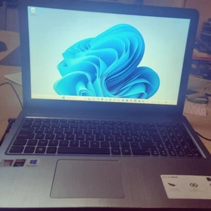 Pc portable Asus A9 , 8gb , Windows 11 , office (pc revisé) - Afbeelding 1 van 10