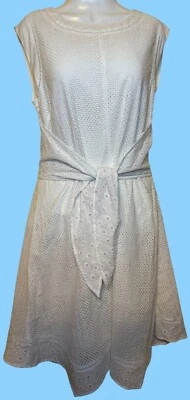 Vestido de encaje blanco sin mangas con ojales de Cabi talla 4 ligero caprichoso hada Foto 1 de 4