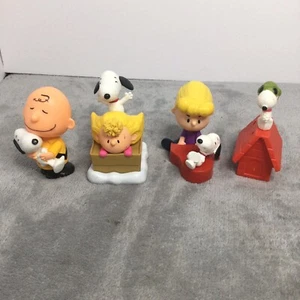The Peanuts Film 2015 McDonalds Happy Meal Snoopy usw. - Bild 1 von 6