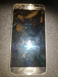 samsung galaxy s6 gold, for parts (broken) - Picture 1 of 2