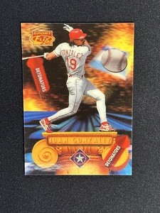 1995 Sportflix Juan Gonzalez DE9 Detonators Insert 3D Baseball Card Rangers