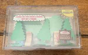 Tren Thomas de madera Shining Time 1992 ¡Juego de 5 árboles! ¡Verde claro! ¡Nuevo en caja! - Imagen 1 de 2