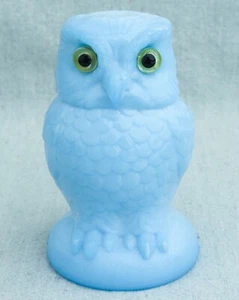 Vtg Russ Vogelsong Summit Art Blue Milk Glass Owl Figurine Paperweight Sculpture - Picture 1 of 7