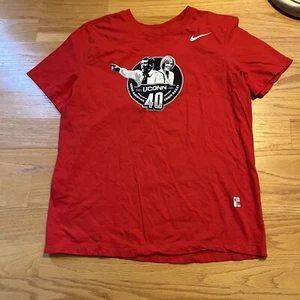 UConn Basketball Geno Auriemma Chris Dailey 40 Years T Shirt In Game Promo LARGE - Picture 1 of 5