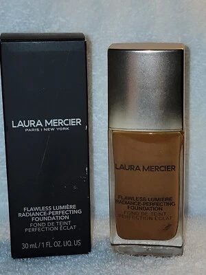 LAURA MERCIER 30ML 5C1 NUTMEG LUMIERE FOUNDATION (NEW WITH BOX) - Image 1 of 4