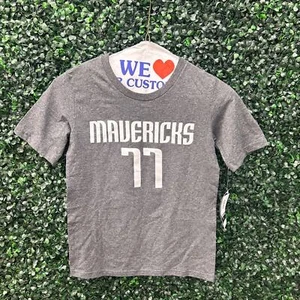 OFFICIAL NBA Youth Luka Doncic Mavericks Name & Number Tee - Small (8)- NWT! - Picture 1 of 4