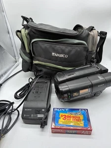 Sony Handycam CCD-TR66 Video 8 Camcorder for parts only  - Picture 1 of 3