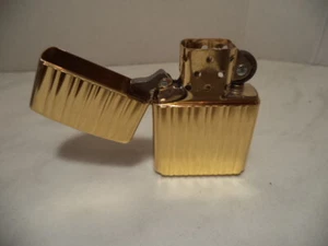 ZIPPO LIGHTER  VINTAGE BRASS SERIE PRESTIGE 558 GOLDEN GLORY NEW nuovo - Picture 1 of 6