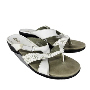 Clarks Sandal Leather White Wedge Heel Floral Design on 2 Straps Womens 9 M - Picture 1 of 8