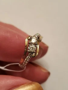 2/3 CT MOISSANITE & 1/5 CT DIAMOND 14KT SOLID TWO-TONE WEDDING RING SIZE 7 - Picture 1 of 12