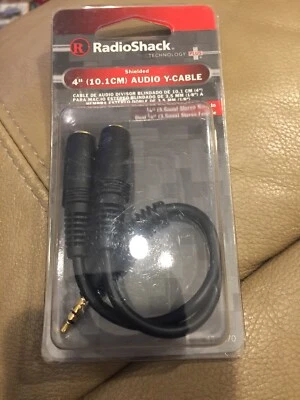 Headphone Y-Splitter 1/8 3.5mm Male Plug to Dual 1/8 Female Jacks RadioShack - Image 1 of 2