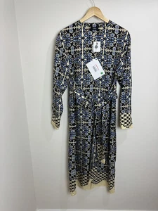 Goen.J 100 % Seide Midikleid Größe UK 8 Kachel Blumen Satin Gürtel Blau Mix Neu mit Etikett - Bild 1 von 11