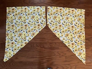 Lovely Sunflower Kitchen Curtains- set of 2 swags (left and right) + 2 Valances - Picture 1 of 7
