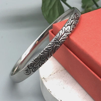 Brazalete Brazalete Firmado Whiting & Davis Tono Plata Flor Grabado Brillante 7.75" Foto 1 de 4