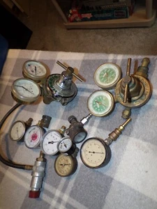 VICTOR /HARRIS Acetylene Regulator Gauge Cutting Torch Heavy Duty LOT OF GAUGES - Picture 1 of 5