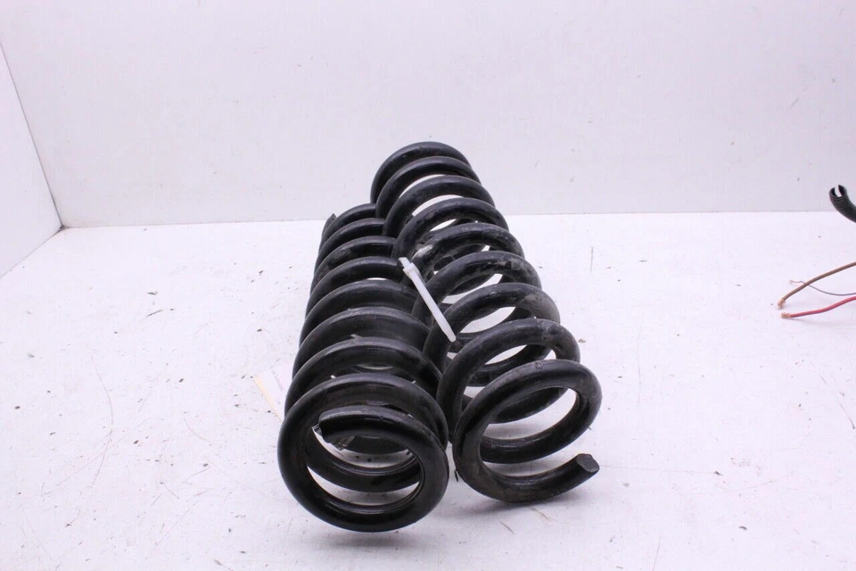 Conjunto de molas 2015 BMW M4 F82 par usado fabricante de equipamento original - Imagem 1 de 4