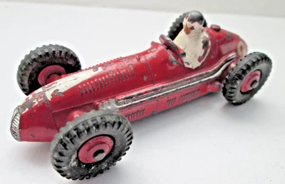 Carro de corrida Dinky Toys Maserati nº 231 década de 1950 Meccano Ltd - Imagem 1 de 3