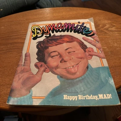 Dynamite Magazine #47 MAD 25th Birthday Baseball Cards 1978 TOPPS Reggie Jackson - Image 1 of 4