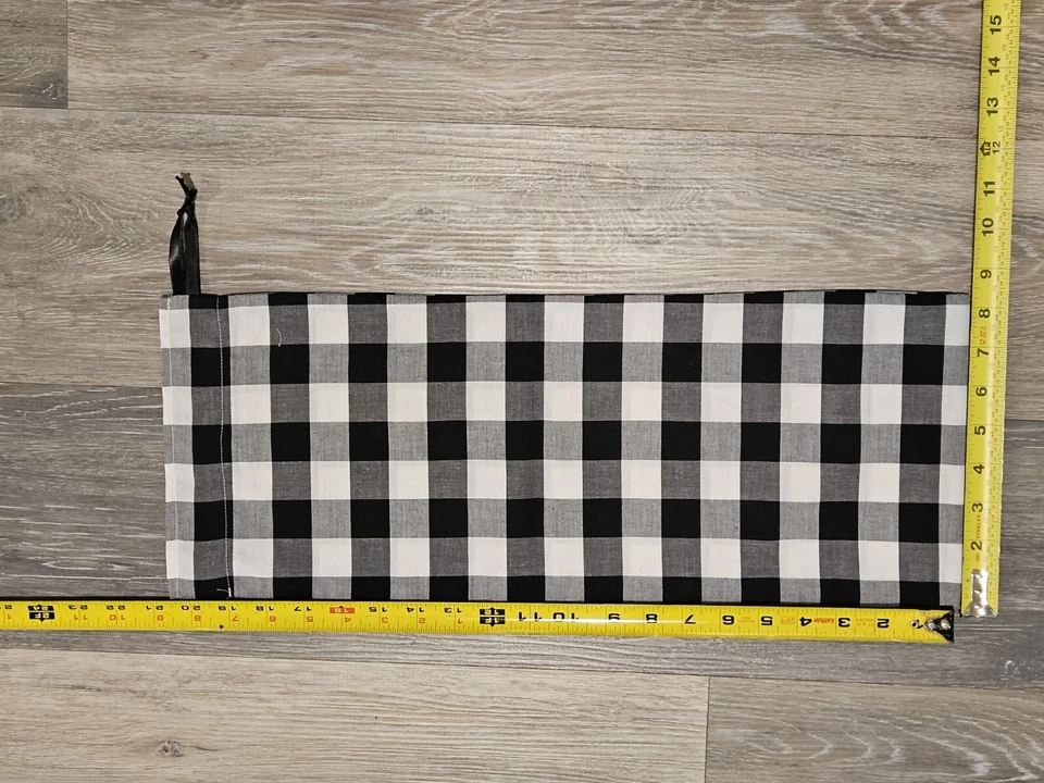 Black and White Check-Fabric Gift Bag with drawstring closure 8 X 20  Foto 1 de 1