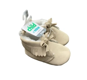 Child of Mine Made By Carter’s 0-3 Months Moccasins Beige inside Fur NEW - Picture 1 of 3