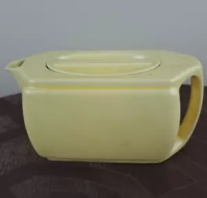 Tetera rectangular vintage Norge amarilla Art Deco con tapa plana - Imagen 1 de 12