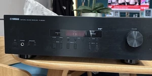 Yamaha R-S202D Sound Receiver with Bluetooth Stereo Amplifier - Mint! - Picture 1 of 4