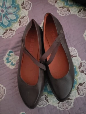 Zapatos Tsubo Marrón Cuero Tacones de Cuña 7 Nuevos Foto 1 de 3