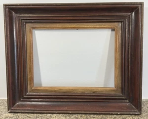 Cadre ancien 4P mouluré en bois de noyer? Feuillure: 24x33 cm Vue: 22,5x31,5 cm - Picture 1 of 6