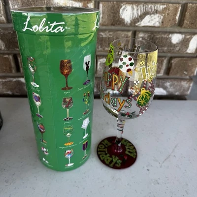 Copa de vino Lolita Love My pintada a mano “Felices fiestas” 15 OZ Foto 1 de 4
