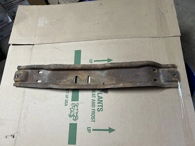 1985 Ford F-250 - MANUAL Transmission CROSSMEMBER FRAME - NP435 T-19 T-18 - Image 1 of 4