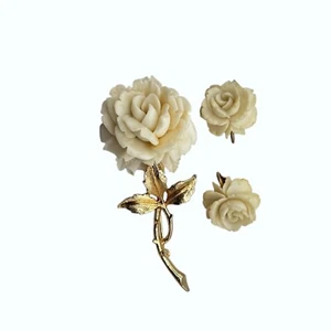 Juego de broches y pendientes de clip vintage Accessocraft NYC celuloide rosa crema - Imagen 1 de 4