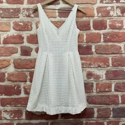 Vestido Boston Proper Para Mujer Talla 8 Blanco Elegante Ojales Cremallera Informal Sin Mangas Foto 1 de 4