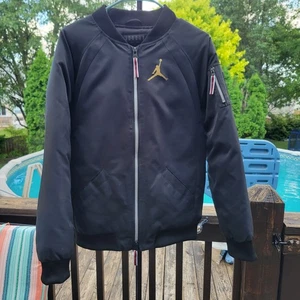 Nike Air Jordan MA-1 Flight Bomber Padded Jacket Wings Navy Jungen XL 13-15 Jahre - Bild 1 von 9