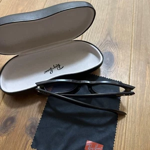Occhiali Ray Ban Wayfarer neri con custodia - Foto 1 di 3