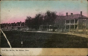 Fort Des Moines Army Military Barracks,IA 1913 Polk County Iowa Postcard - Picture 1 of 2