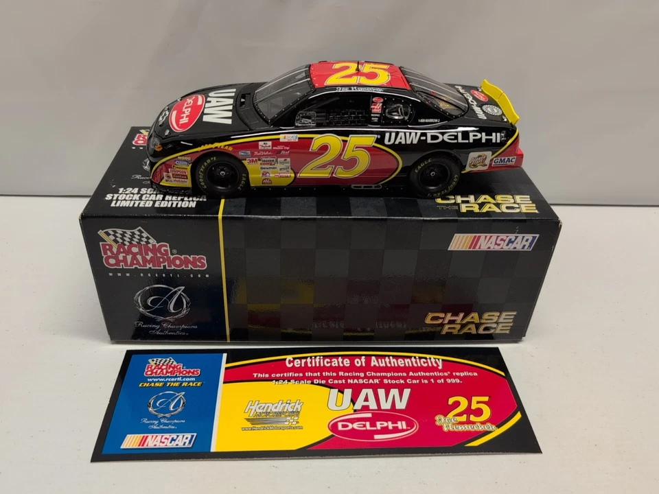 Joe Nemechek #25 UAW Delphi 2002 Racing Champions Authentics 579 de 999 Nuevo en caja  Foto 1 de 4