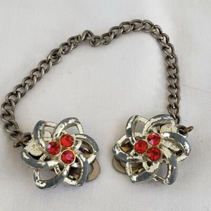 Vintage Silvertone Sweater Clips Red Rhinestones Pin Up Retro Costume Jewelry - Picture 1 of 3