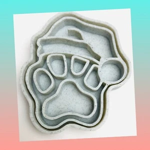 Christmas Snow Paw Cookie Cutter - Picture 1 of 4