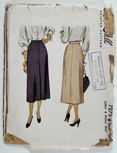"Gonna con pannelli sottili vintage anni '40 motivo da cucito McCall 7275 Misses vita 26"" - Foto 1 di 4