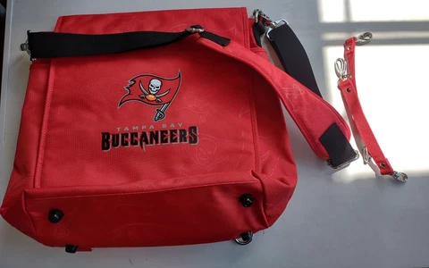 Football Tampa Bay Buccaneers Backpack Shoulder bag Soft cooler Never Used Cover